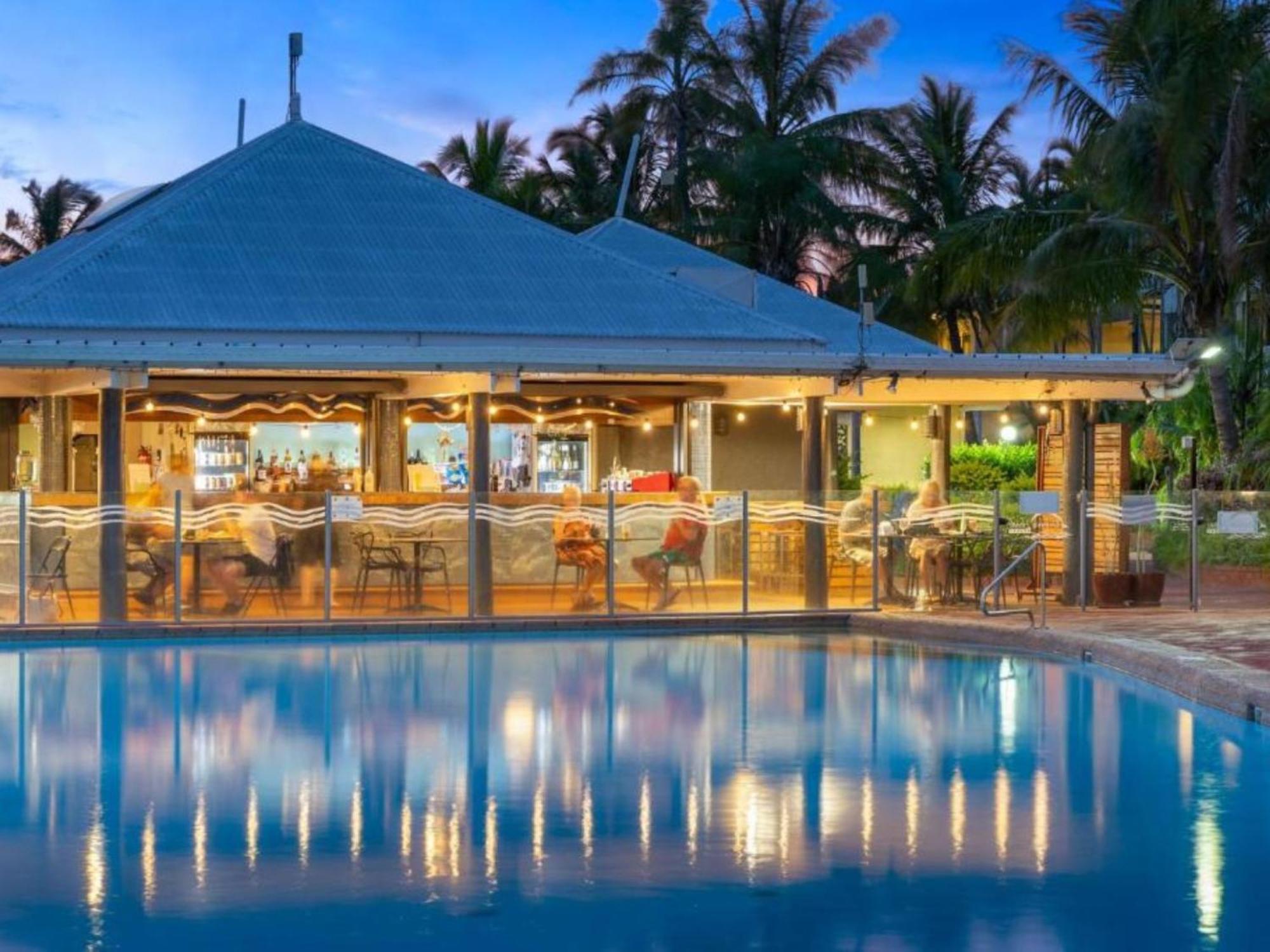 Dolphin Heads - Resort Unit - Absolute Beachfront! - Whitsunday Getaway! Mackay Luaran gambar