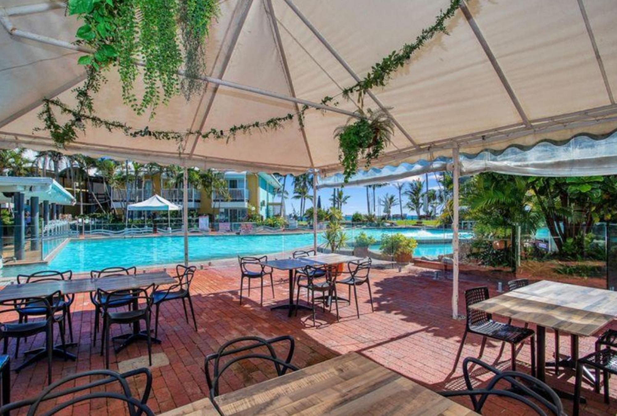 Dolphin Heads - Resort Unit - Absolute Beachfront! - Whitsunday Getaway! Mackay Luaran gambar