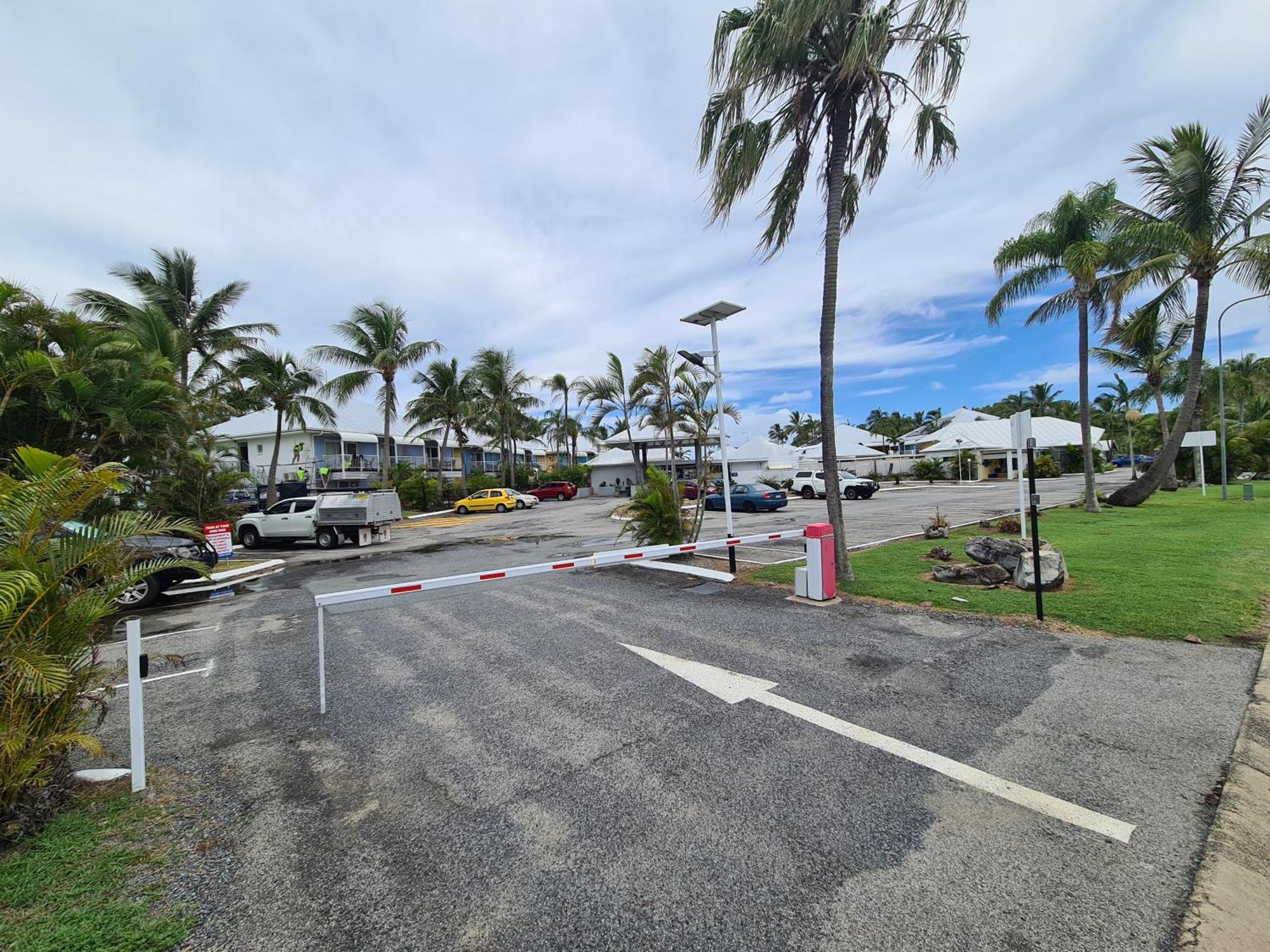 Dolphin Heads - Resort Unit - Absolute Beachfront! - Whitsunday Getaway! Mackay Luaran gambar